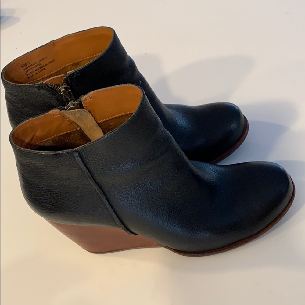 Kork-ease wedge booties size 6